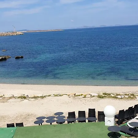 아파트 A Pochi Passi Dal Mare 사사리