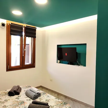 A Pochi Passi Dal Mare Apartment *